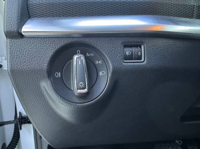 Skoda Kamiq 2023 Skoda Kamiq 1. 5L Automatic Comfort Enjoyment Edition | Арт. CN-11598 — изображение 16