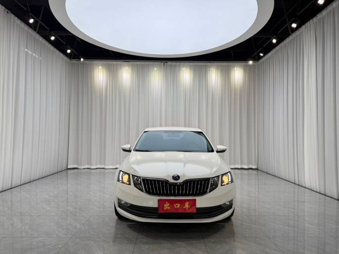 Skoda Octavia 2022 1. 5L Automatic Comfort Enjoyment Edition | Арт. CN-11603 — изображение 3