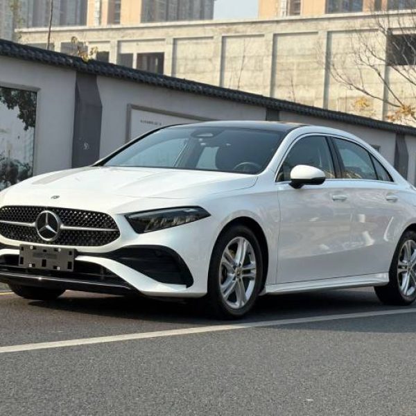 Mercedes-Benz A180L 1.3T 136HP 2WD 2024